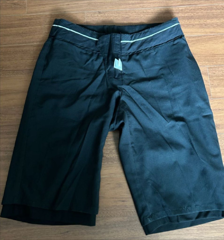 BANANA REPUBLIC MARTIN FIT 버뮤다팬츠 이미지