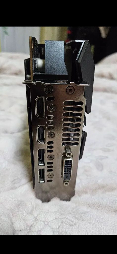 ASUS ROG STRIX GTX 1080Ti 판매 4060동급 이미지