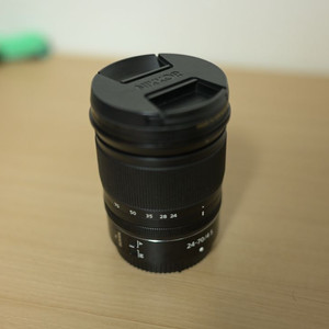 니콘 z마운트 24-70 f4 이미지