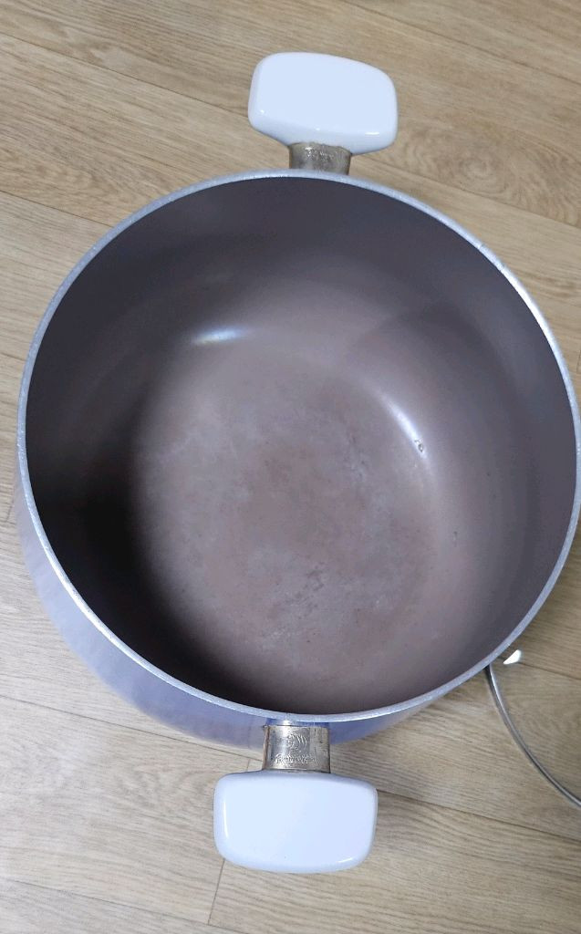 곰솥+전골냄비 일괄 이미지