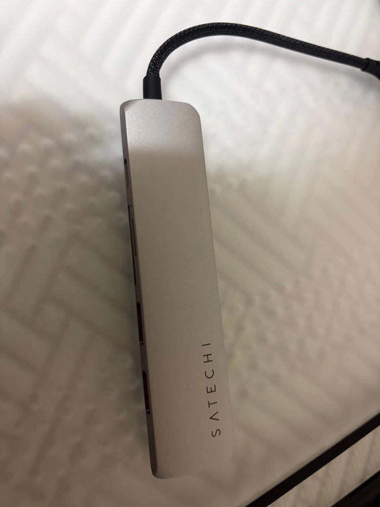 사테치 C타입 6 in 1 허브 10Gbps 벨킨 AVC008 급 맥북 허브 이미지