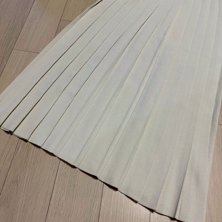 오르 orr 니트 플리츠 밴딩 롱스커트 베이지 봄가을출근룩스판주름치마 이미지