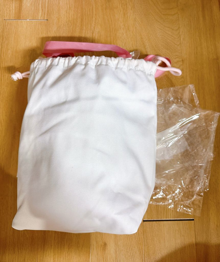 [새상품] 산리오 키티 헬로키티 복주머니 가방 보냉백 파우치 이미지