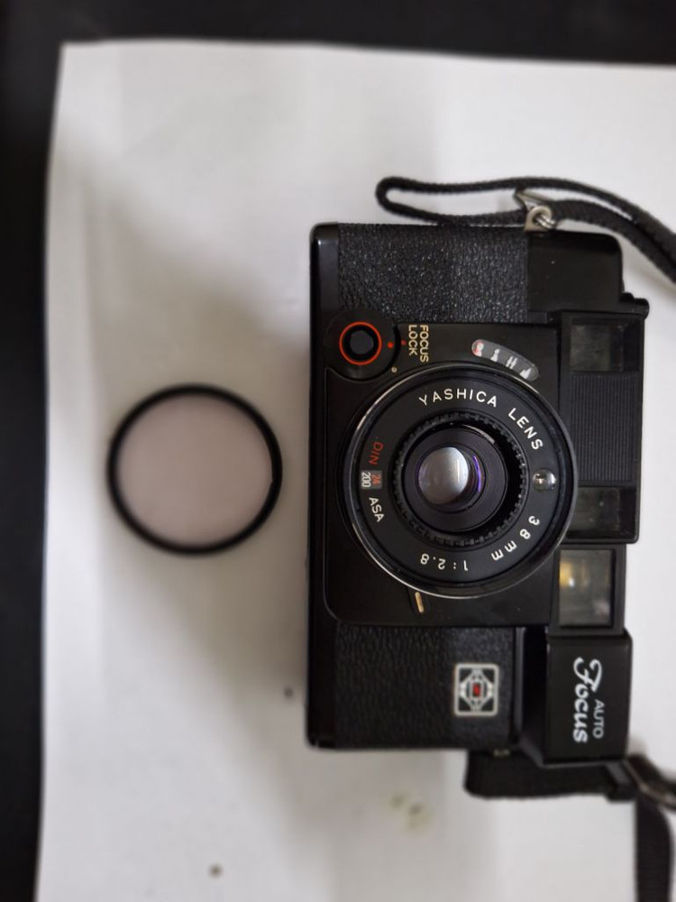 Yashica Auto Focus 야시카 필름카메라 빈티지 로모 레트로 엔틱 앤틱 인테리어 감성 필카 y2k 촬영 이미지