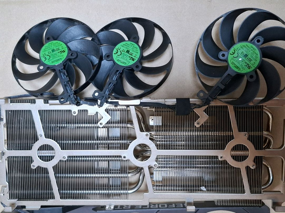 컴퓨터 그래픽카드 ASUS TUF GAMING RTX3080 10GB 이미지