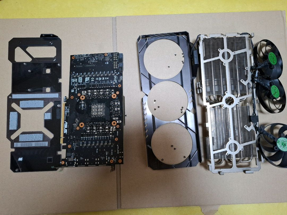 컴퓨터 그래픽카드 ASUS TUF GAMING RTX3080 10GB 이미지
