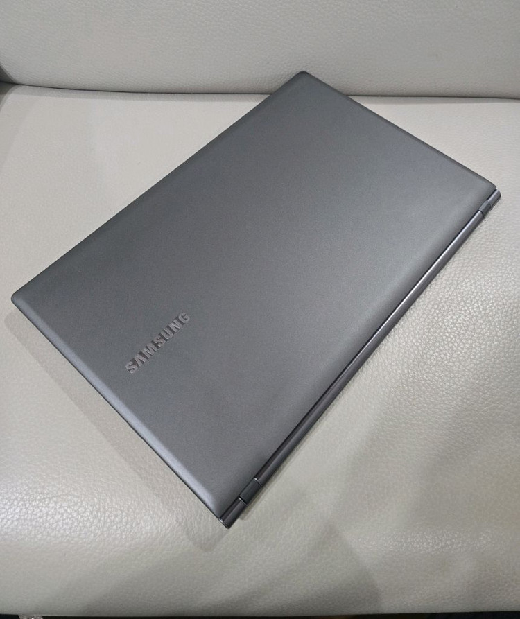 17인치 삼성 고성능 i7 노트북(16GB,1.25TB,새배터리) 이미지