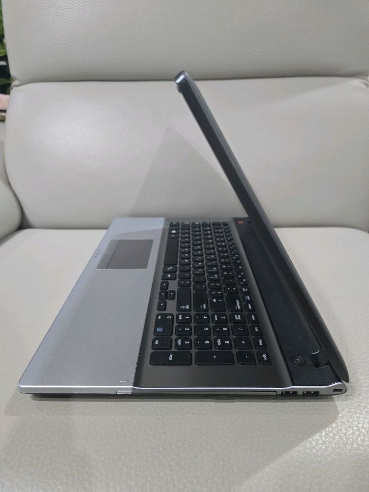 17인치 삼성 고성능 i7 노트북(16GB,1.25TB,새배터리) 이미지