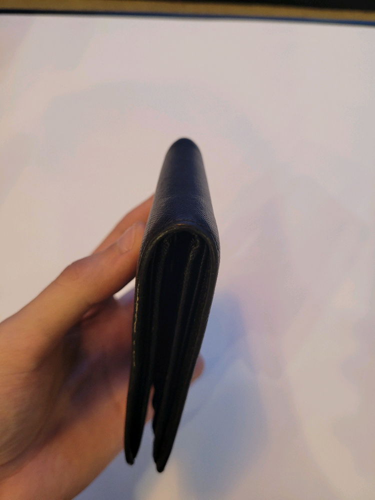 몽블랑 블랙 반지갑 이미지