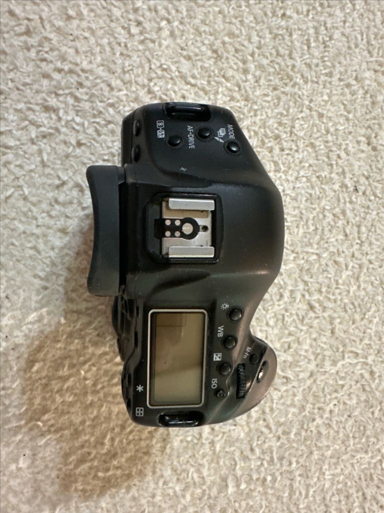 풀프레임 DSLR 카메라 이미지