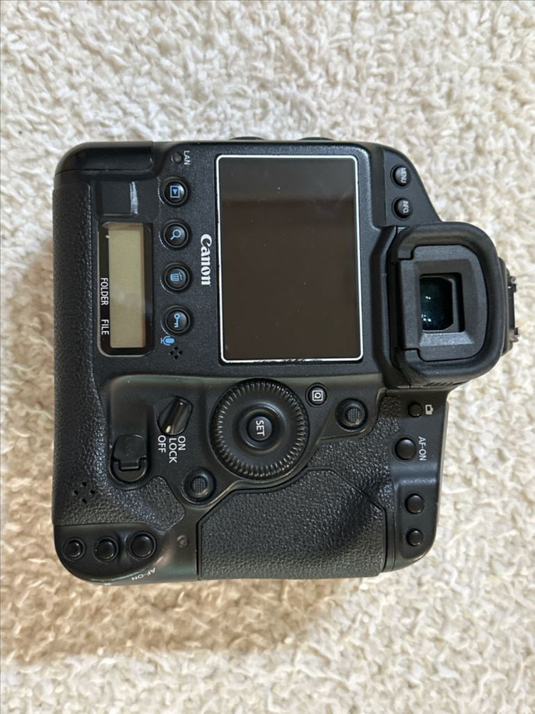 풀프레임 DSLR 카메라 이미지