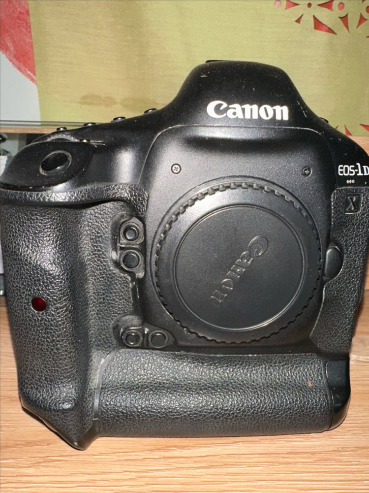 풀프레임 DSLR 카메라 이미지