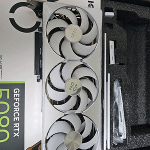 RTX 4080 aero 화이트 그래픽카드 이미지