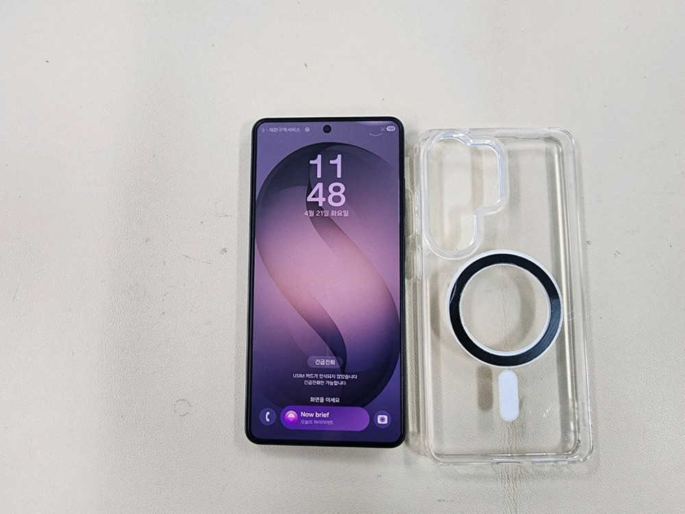 갤럭시s26울트라 256G 밧데리100프로 무찍힘 실사용3일 ^^ 이미지