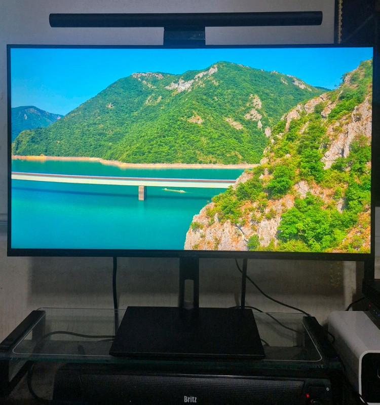 인터픽셀 FHD 165Hz IPS 평면 27인치 게이밍 모니터 판매합니다. 이미지