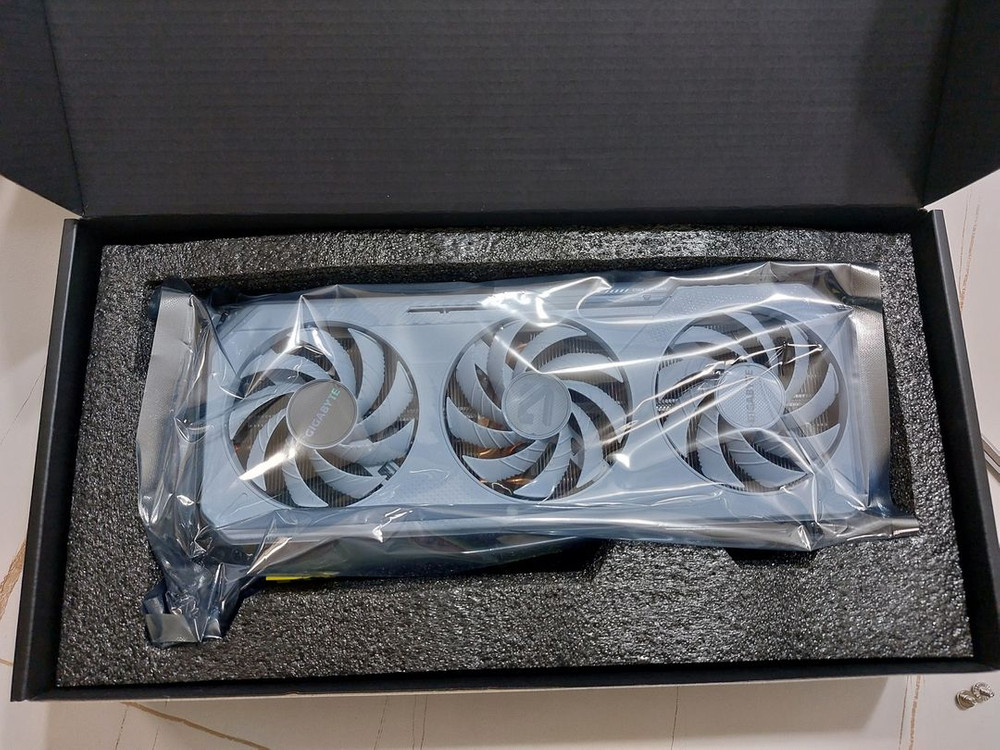 GIGABYTE 라데온 RX 9060 XT Gaming OC ICE D6 16GB 제이씨현 이미지