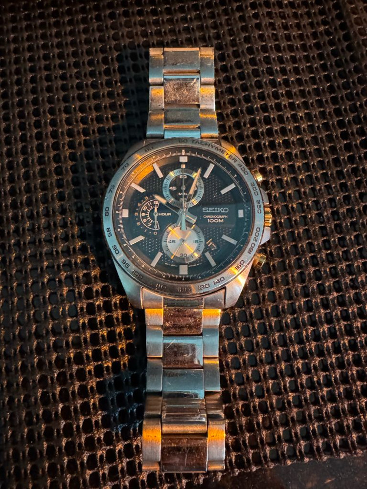 세이코 크로노그래프 메탈 시계 44mm 이미지