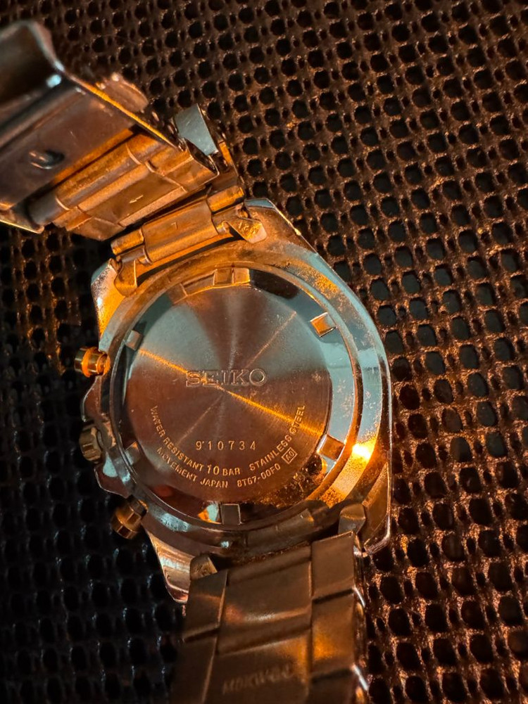 세이코 크로노그래프 메탈 시계 44mm 이미지