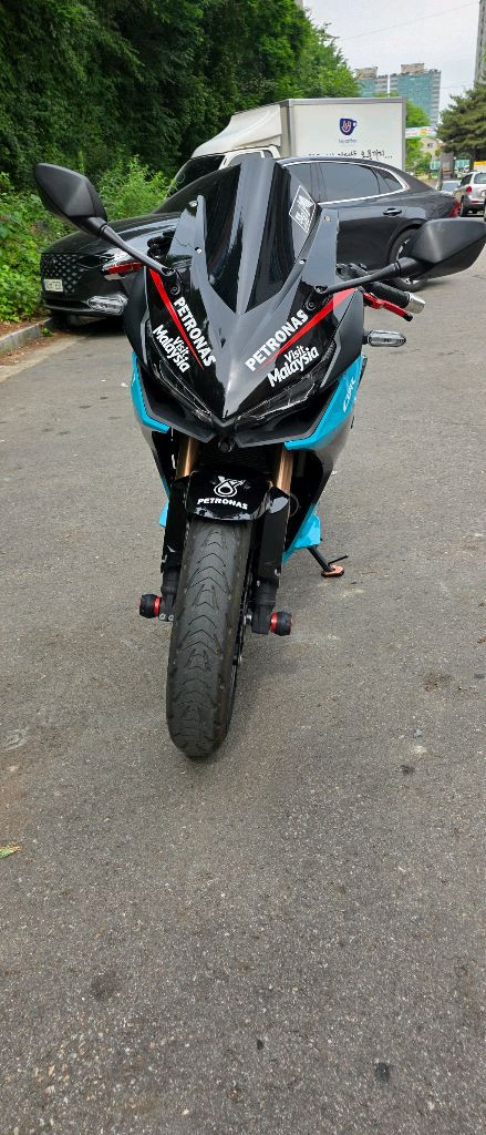 혼다 2023년식 CBR500R 이미지