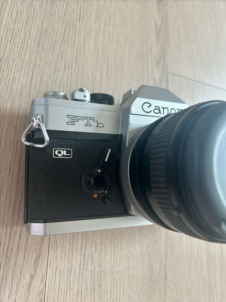 캐논 FTb QL 필름카메라 +Canon FD 28mm&50mm 렌즈2가지(가죽케이스포함) 이미지