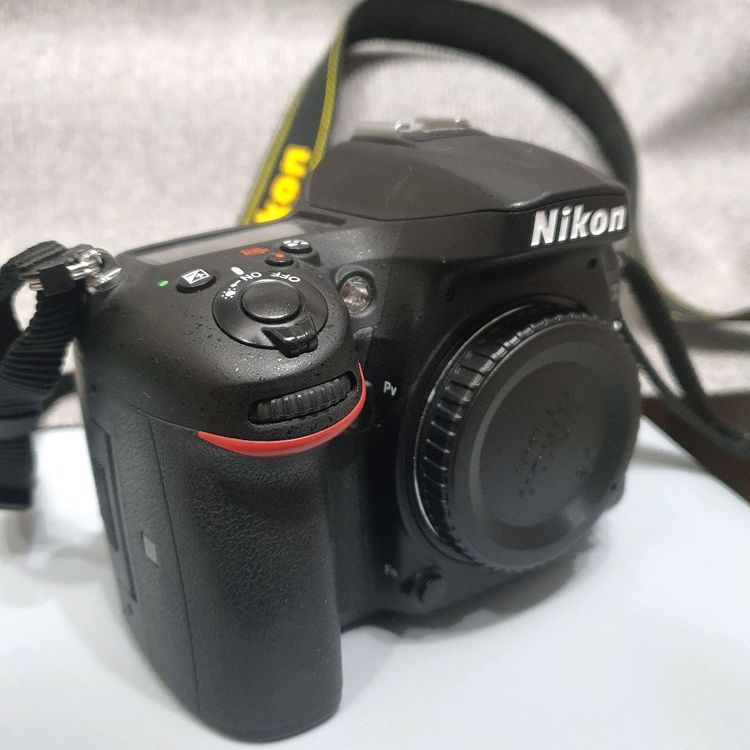 니콘 D7200 바디 이미지