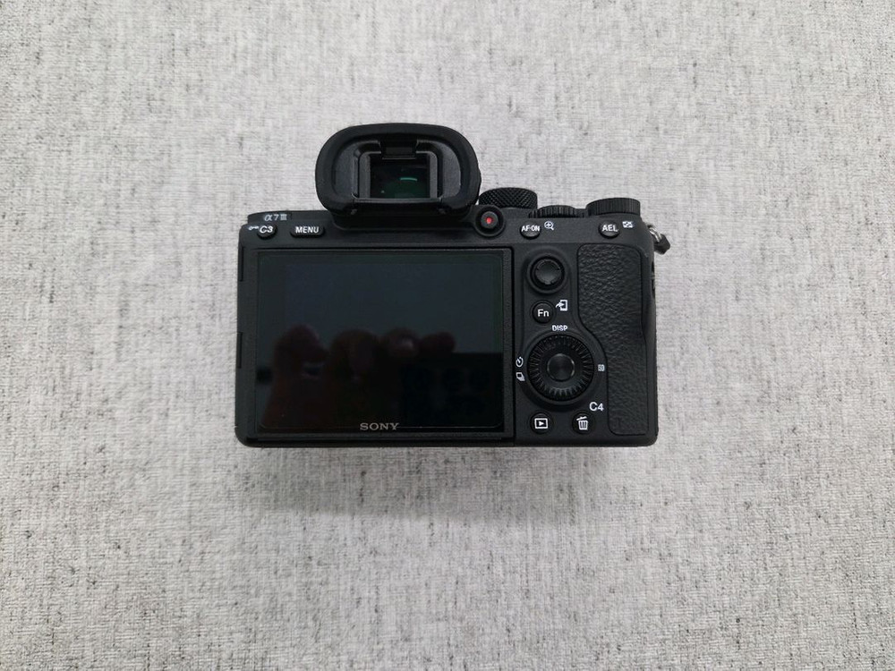 소니 A7M3 미러리스 카메라 이미지