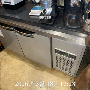 우성 냉장고 테이블 냉장고 냉동 냉장 듀얼 계기판 오른쪽 팝니다 이미지