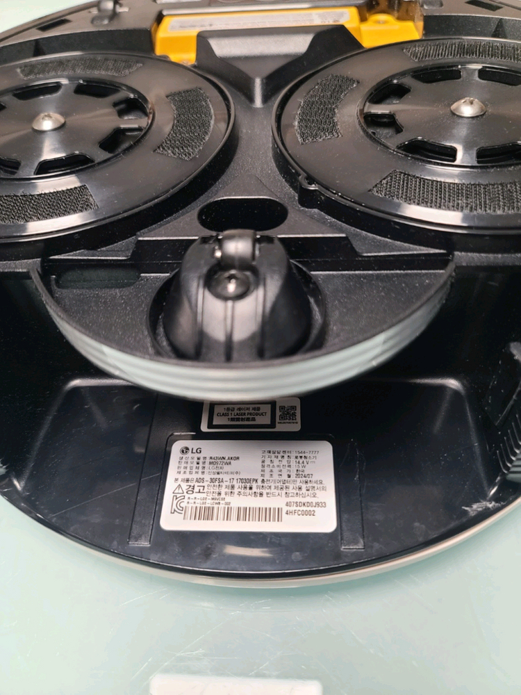 LG 코드제로 물걸레 로봇청소기 M0972WA(S급,2024년7월산) 이미지