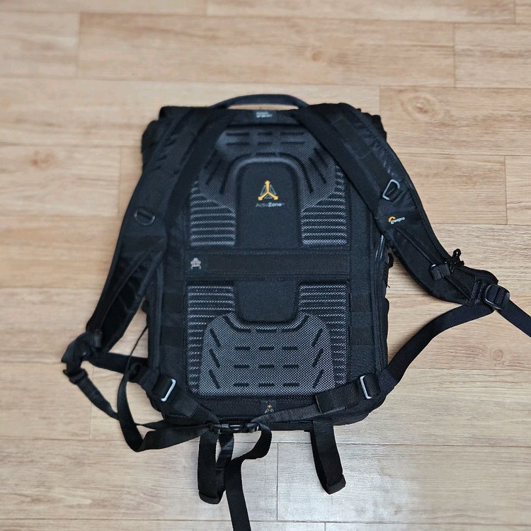 로우프로 프로택틱 BP 300 AW II 카메라 백팩 이미지