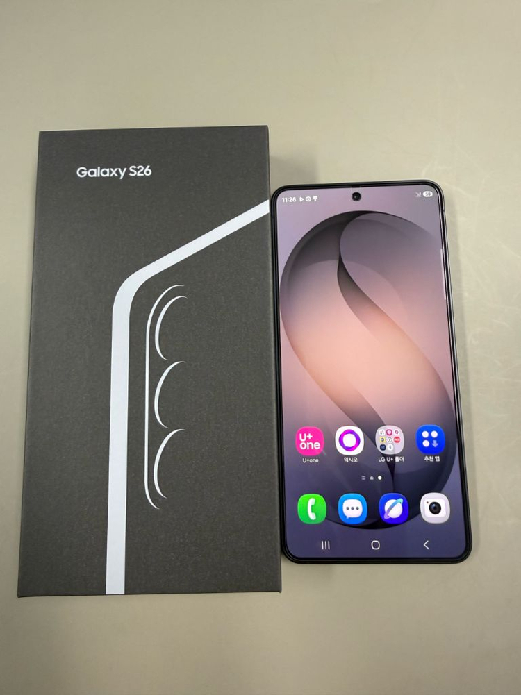 갤럭시S26 블랙컬러 풀박스 256GB 이미지