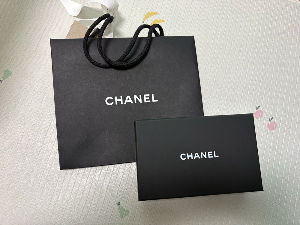 샤넬 CC로고 레더 카드홀더 이미지