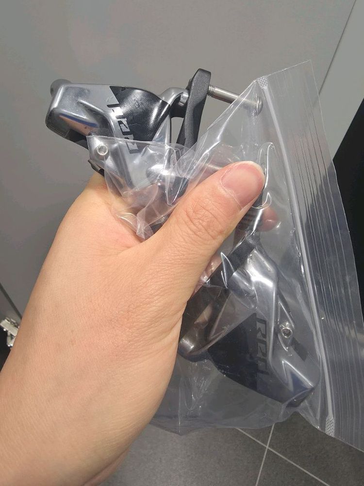 스램 레드 d1 파워미터 그룹셋 팝니다 이미지