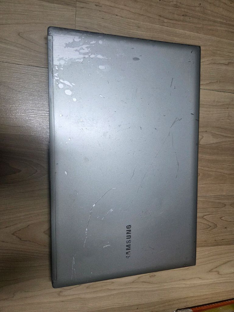 i7 터치스크린 15인치 삼성노트북 이미지