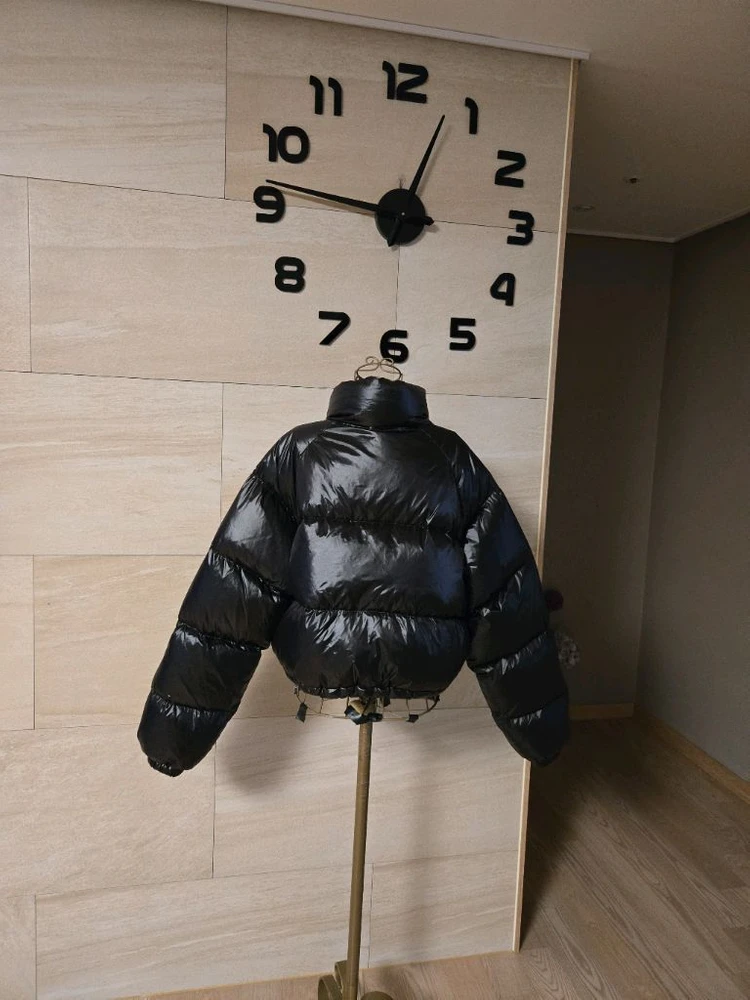 [F] 루즈핏 유광 크롭 덕다운 패딩 이미지