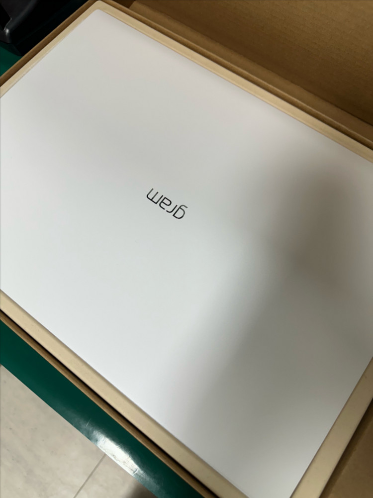 LG gram 17인치 노트북 이미지