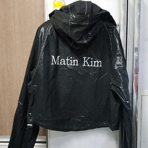 마뗑킴 코팅 크롭자켓 이미지