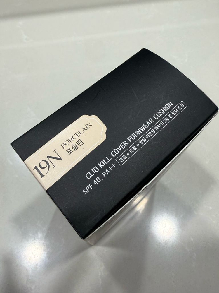 클리오 킬커버 파운웨어 쿠션 왕실에디션 19N포슬린 이미지