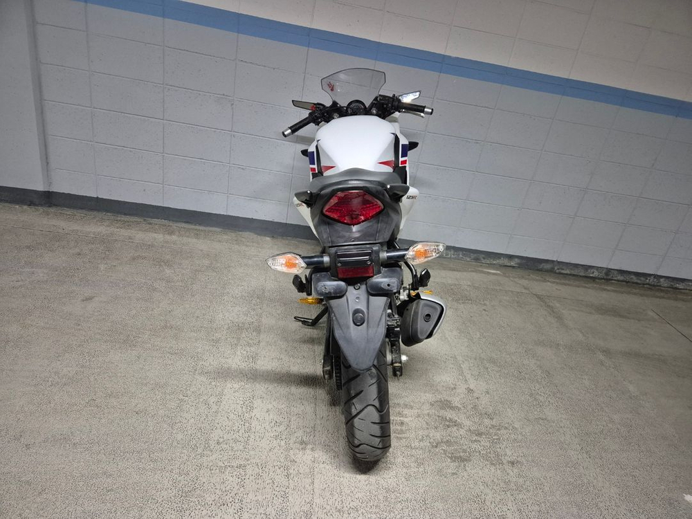 주행거리 짧은 혼다 cbr125r 오토바이 125cc 팔아요 이미지