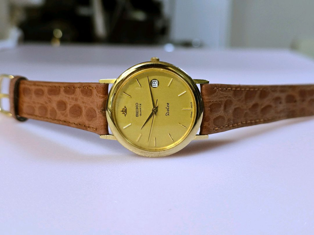 세이코 돌체(Seiko Dolce) 빈티지 금장 쿼츠 시계 이미지