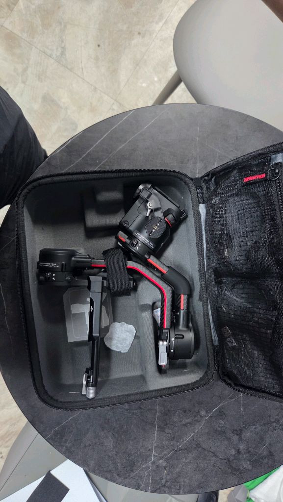 DJI RS2 프로 콤보 판매합니다 이미지