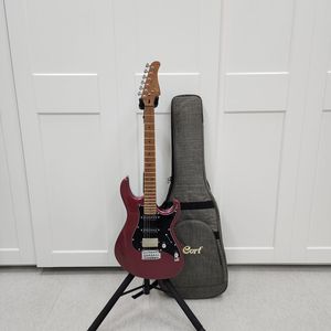 콜트 스트랫 일렉기타 G250 SE 버건디 이미지