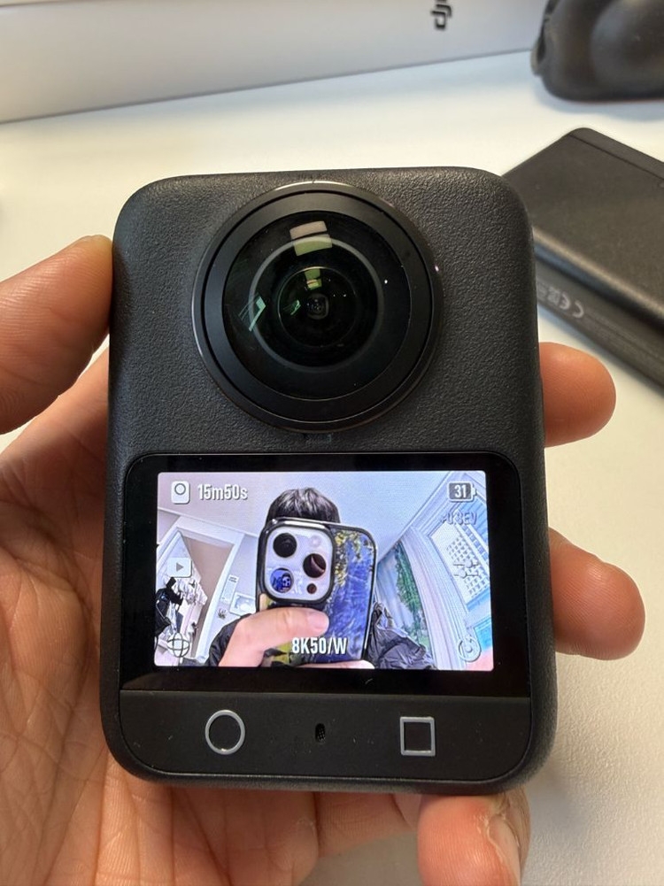 DJI 오즈모 360 어드벤처 콤보 + 정품 삼각대, 마이크 등 포함 이미지