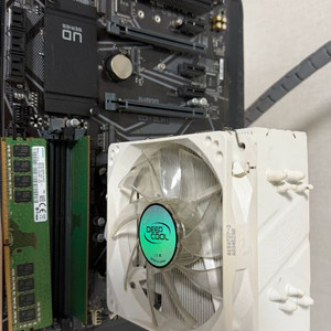 고성능 게이밍 데스크탑 본체 Intel i7-10700 / 삼성ram dd4 16gb / 메인보드 / 쿨러 일괄판매 이미지