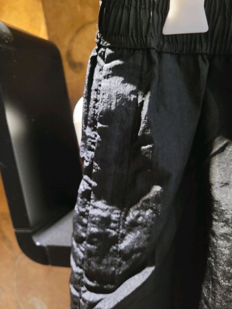 스톤아일랜드 나일론메탈 반바지 이미지