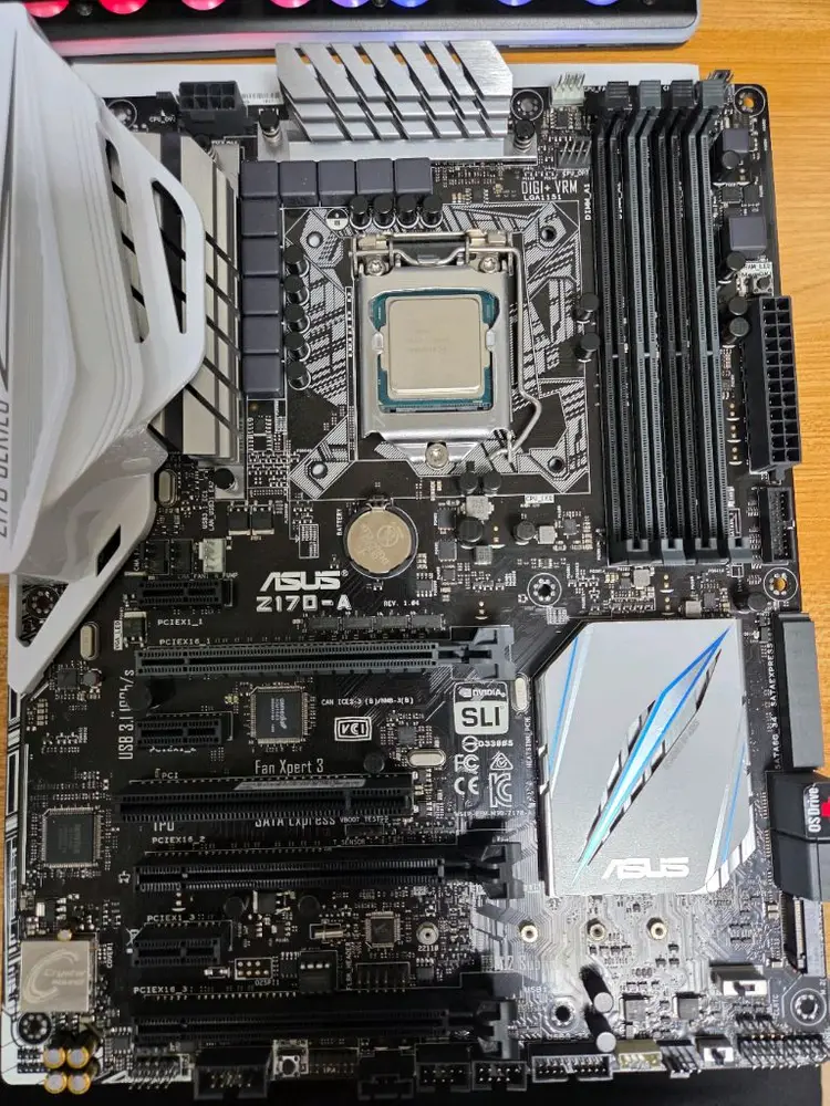 인텔 코어 i5-6600 CPU, z170 메인보드 이미지