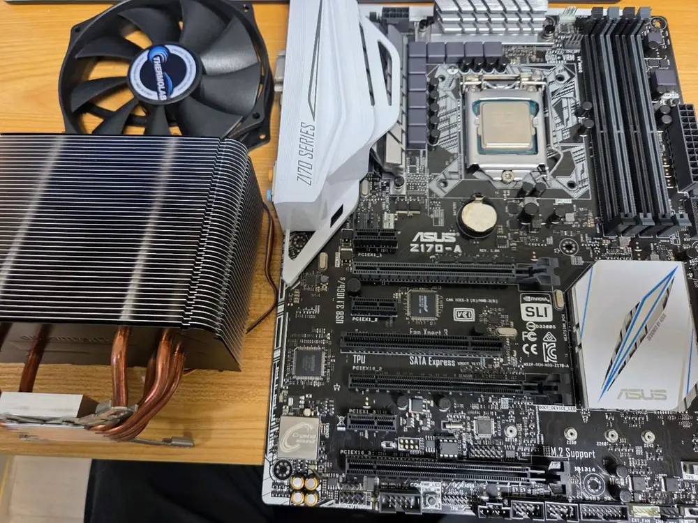 인텔 코어 i5-6600 CPU, z170 메인보드 이미지