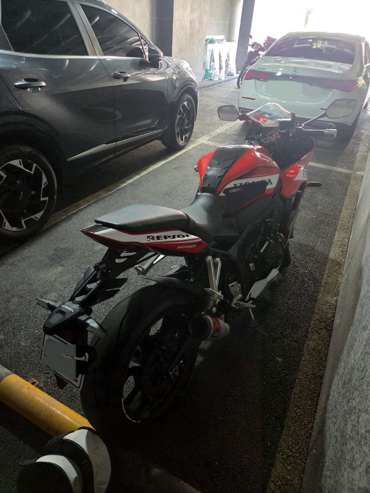 25년식 cbr650r e클러치 팝니다 이미지