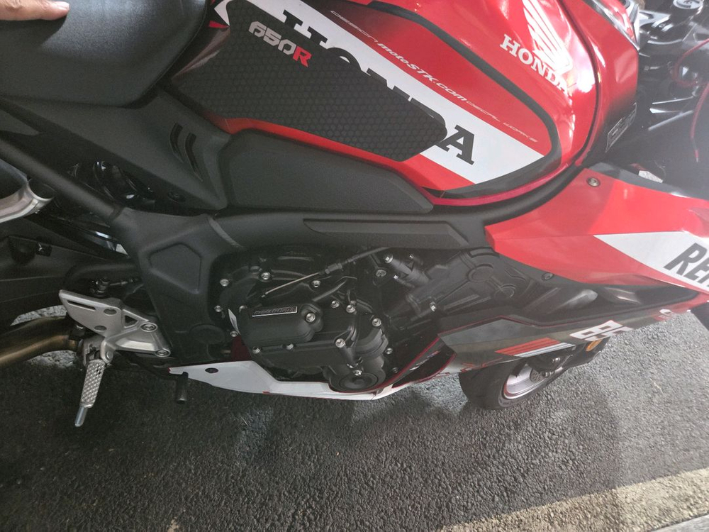 25년식 cbr650r e클러치 팝니다 이미지