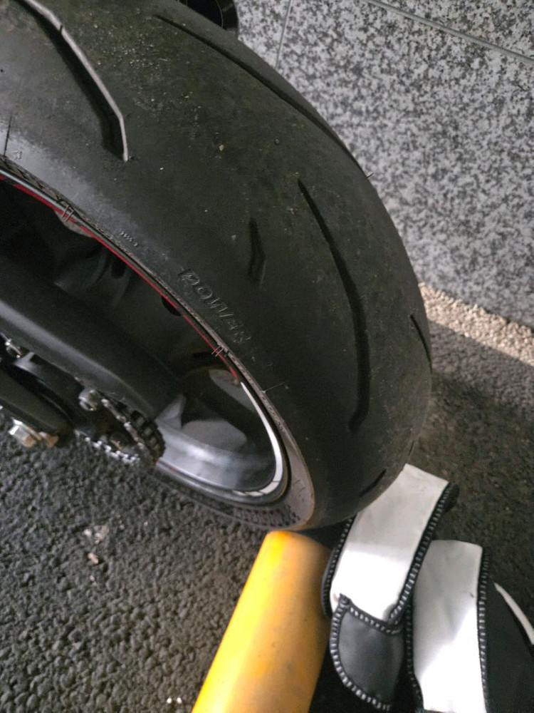 25년식 cbr650r e클러치 팝니다 이미지