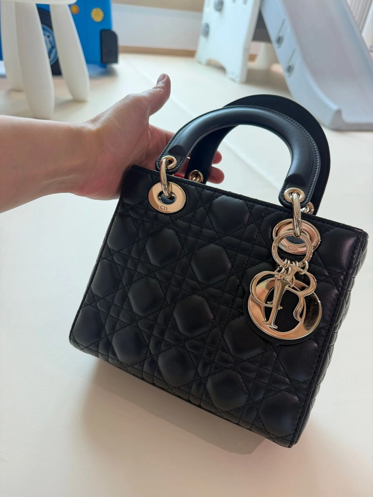 레이디 디올 스트랩 백 스몰 팔아요 - 안심되는 중고거래
